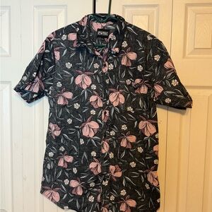 WRV  Dark Floral Button Down‎ Shirt